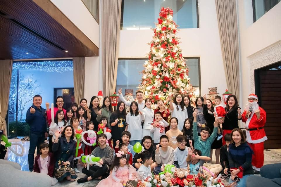 Thuê ông già Noel tổ chức giáng sinh tại nhà