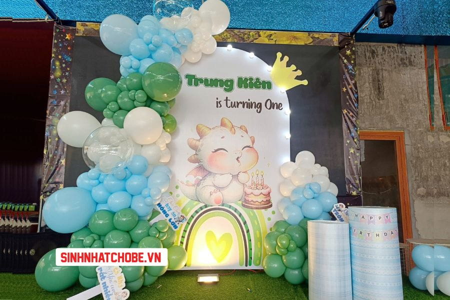 Trang trí sinh nhật cho bé 1 tuổi giá 1tr7