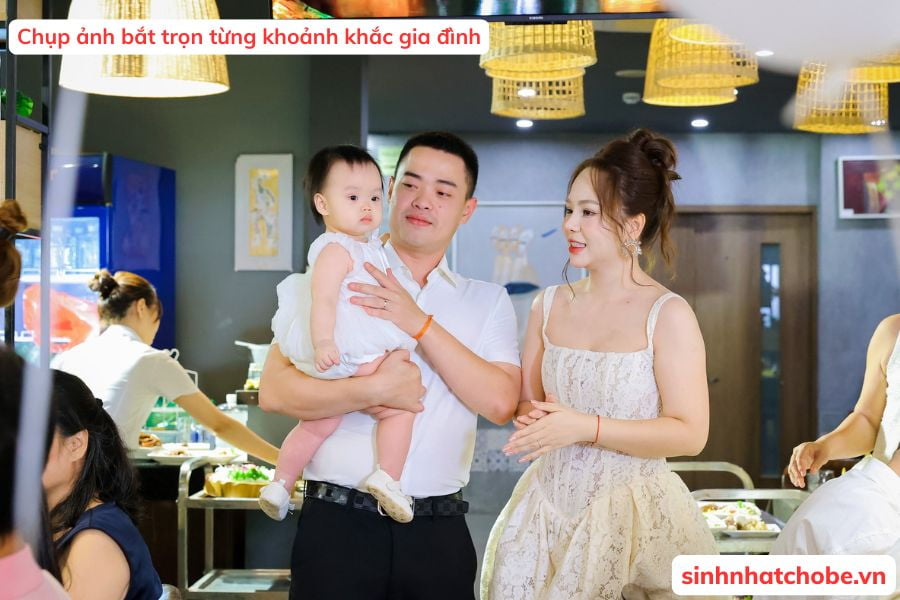 Chụp ảnh bắt trọn từng khoảnh khắc đẹp nhất của gia đình