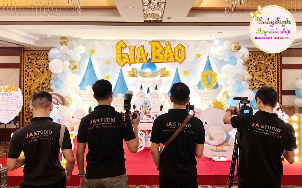 Thuê thợ chụp ảnh