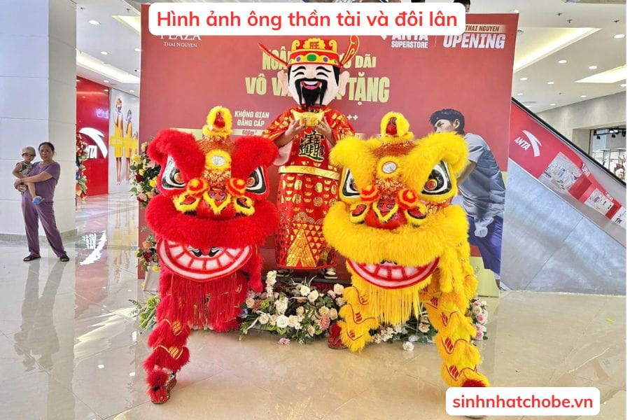 Hình ảnh ông thần tài và đôi lân