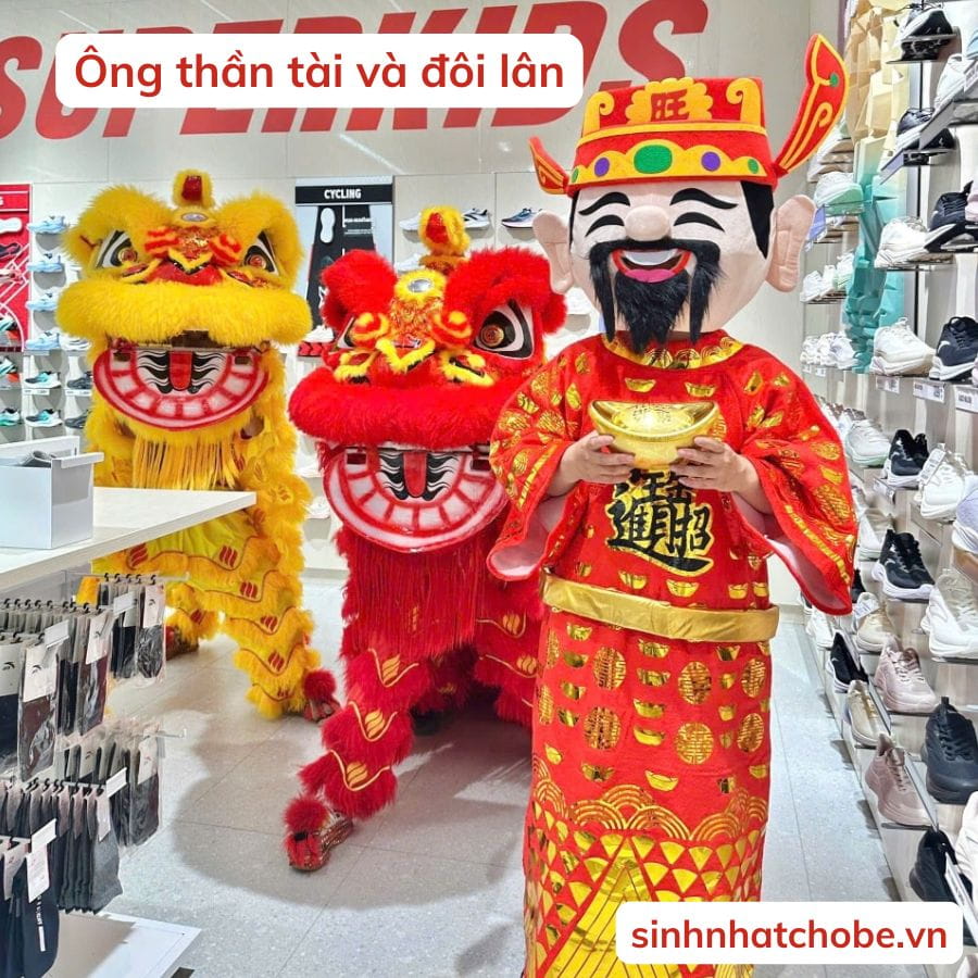 H&igrave;nh ảnh &ocirc;ng thần t&agrave;i v&agrave; đ&ocirc;i l&acirc;n v&agrave;ng đỏ