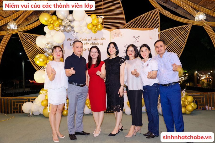 Niềm vui của các thành viên họp lớp