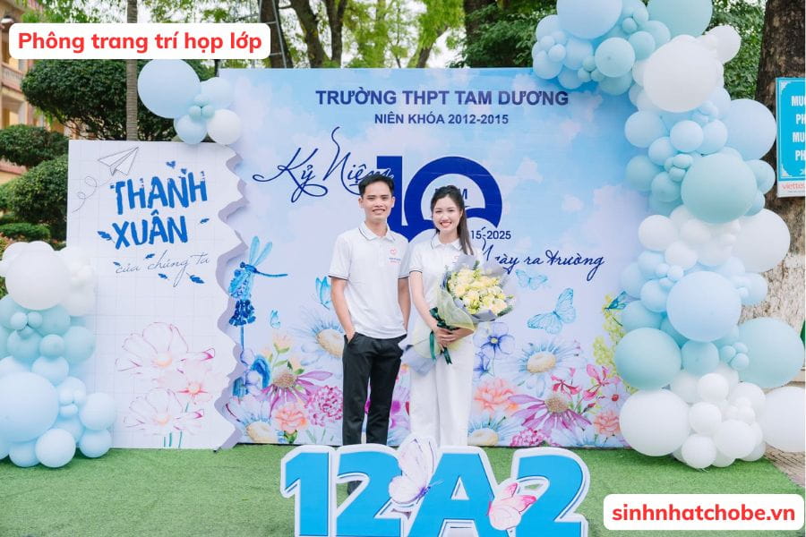 Sử dụng thêm tên 12A2 trong phông trang trí họp lớp back chữ nhật và back bé