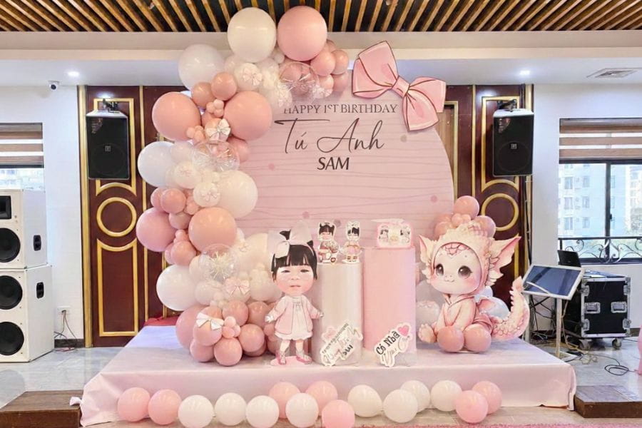 Trang tr&iacute; sinh nhật b&eacute; g&aacute;i T&uacute; Anh 2tr7