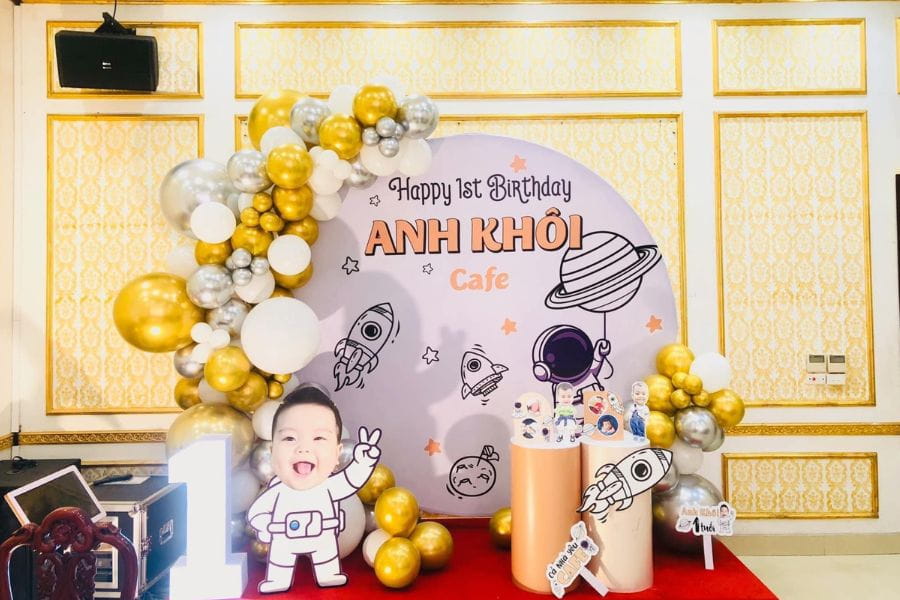 Trang tr&iacute; sinh nhật b&eacute; trai Minh Kh&ocirc;i 2tr6